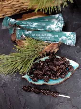 Цукаты из сосновых шишек на шпажке 25 гр